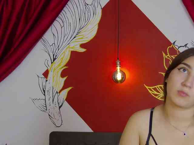 kinkyzoeandema webcam