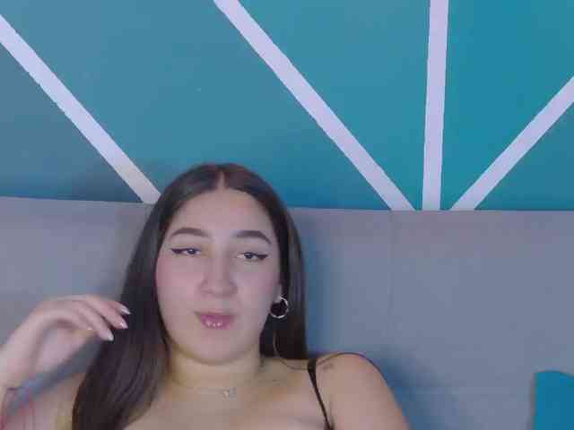 kinkyzoeandema webcam