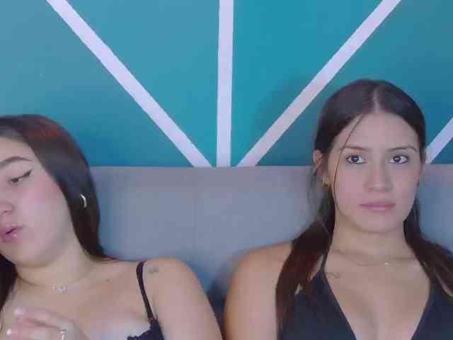 kinkyzoeandema webcam