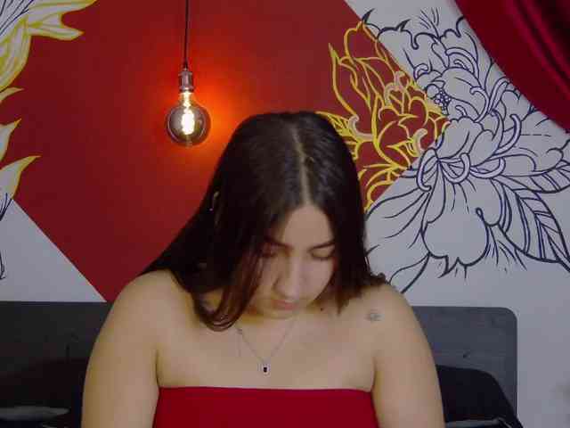 kinkyzoeandema webcam