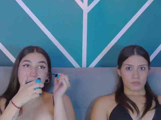 kinkyzoeandema webcam