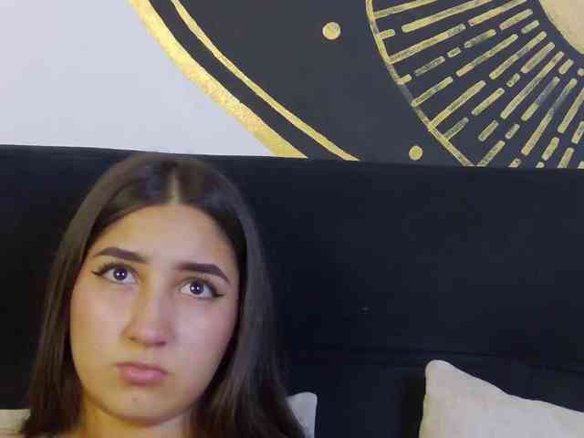 kinkyzoeandema webcam