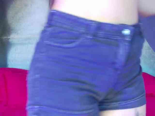 kinkyzoeandema webcam