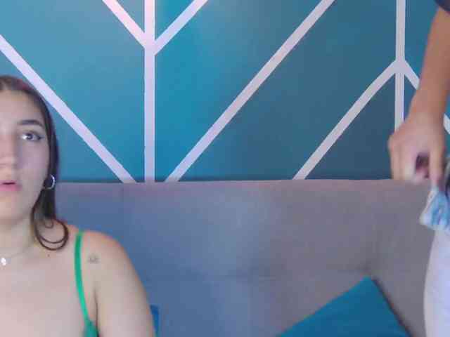 kinkyzoeandema webcam