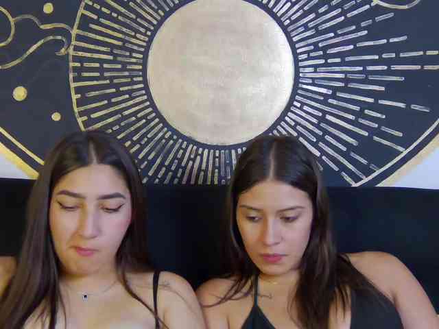 kinkyzoeandema webcam