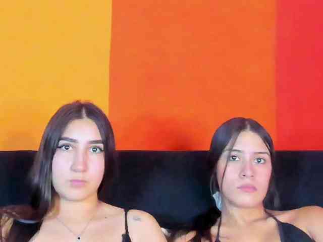kinkyzoeandema webcam