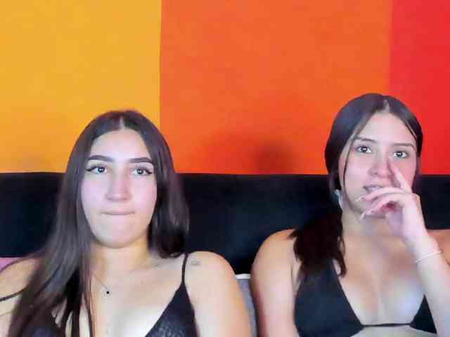 kinkyzoeandema webcam