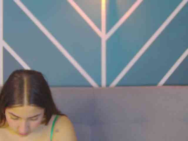 kinkyzoeandema webcam