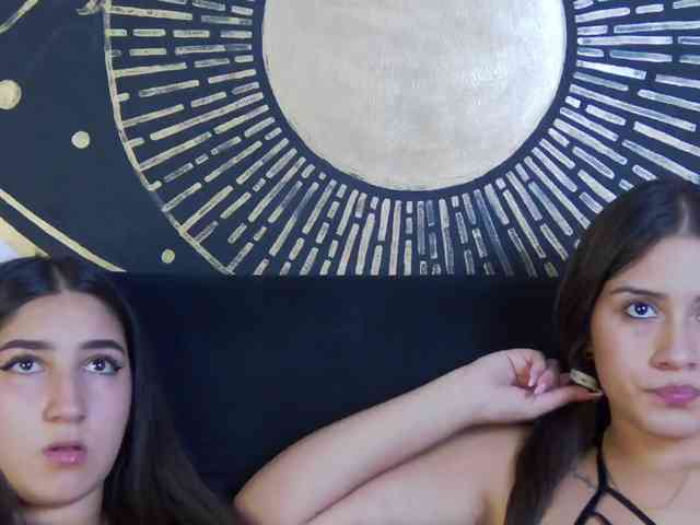 kinkyzoeandema webcam