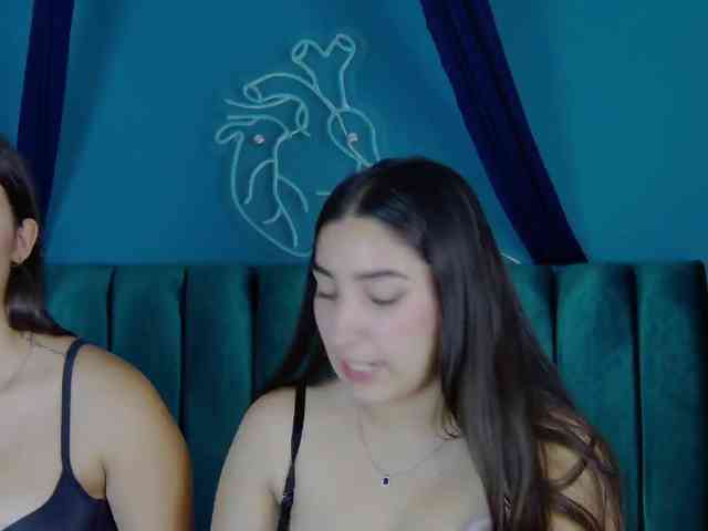 kinkyzoeandema webcam