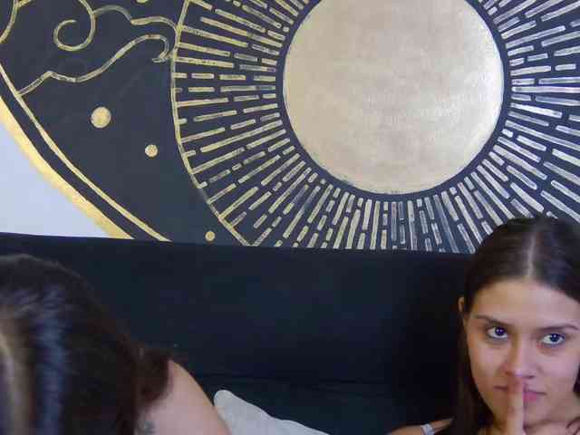 kinkyzoeandema webcam
