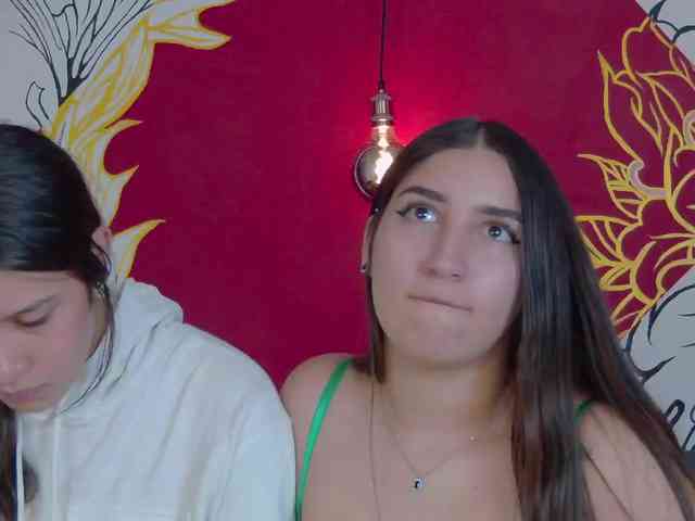 kinkyzoeandema webcam