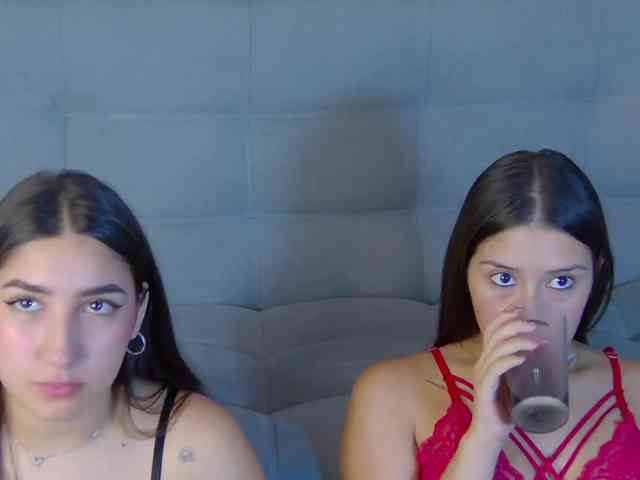 kinkyzoeandema webcam