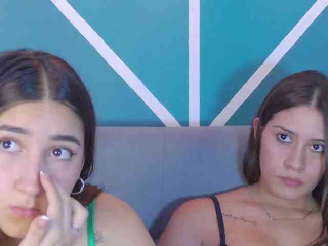kinkyzoeandema webcam