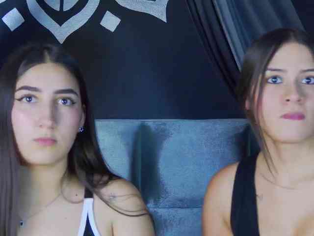 kinkyzoeandema webcam