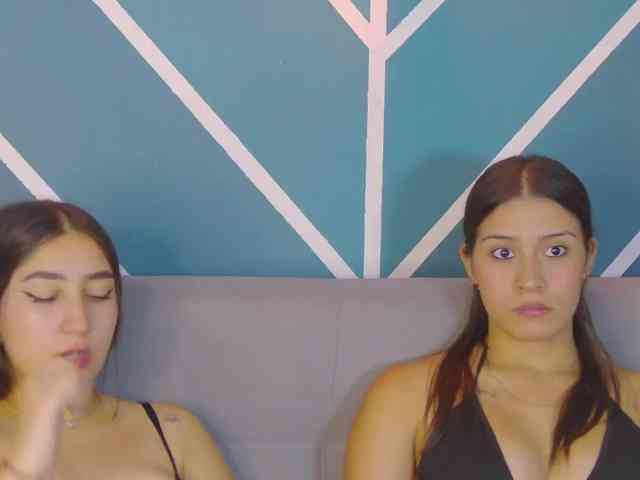 kinkyzoeandema webcam
