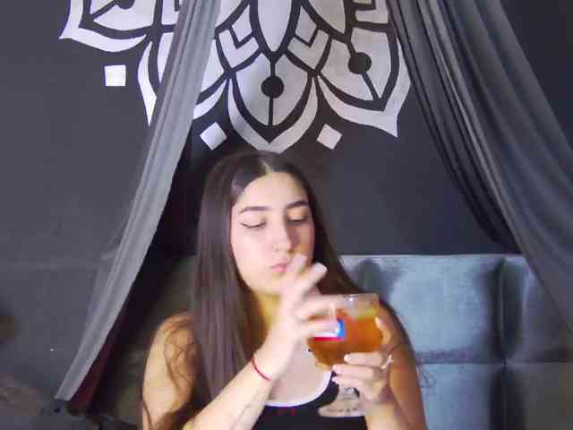 kinkyzoeandema webcam