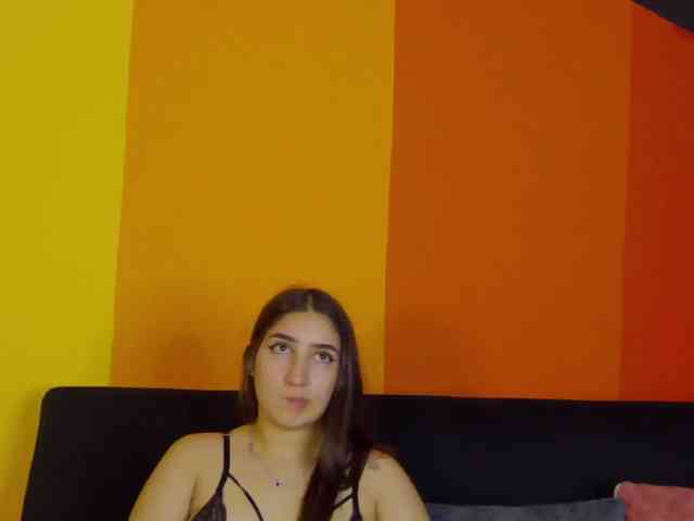 kinkyzoeandema webcam