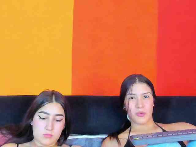 kinkyzoeandema webcam