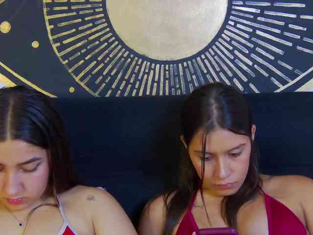 kinkyzoeandema webcam