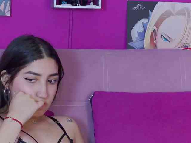 kinkyzoeandema webcam