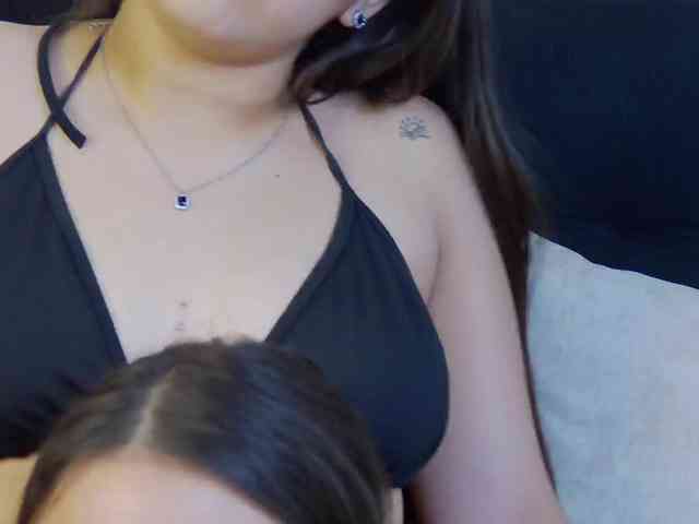 kinkyzoeandema webcam