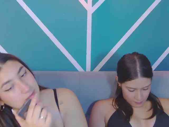 kinkyzoeandema webcam