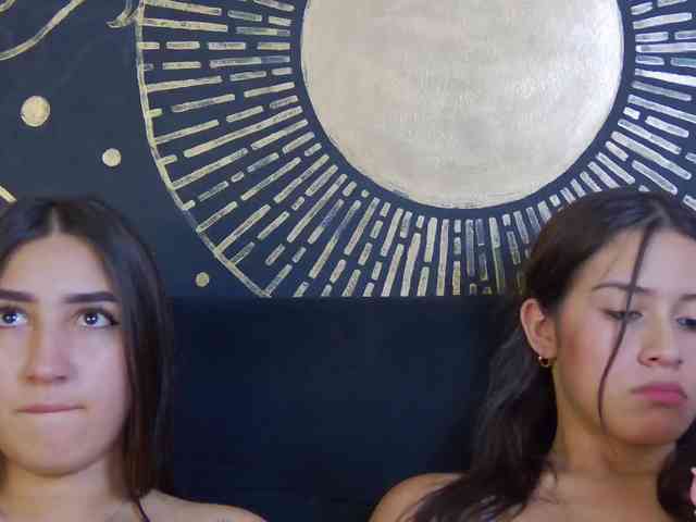 kinkyzoeandema webcam