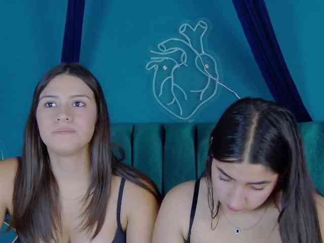 kinkyzoeandema webcam