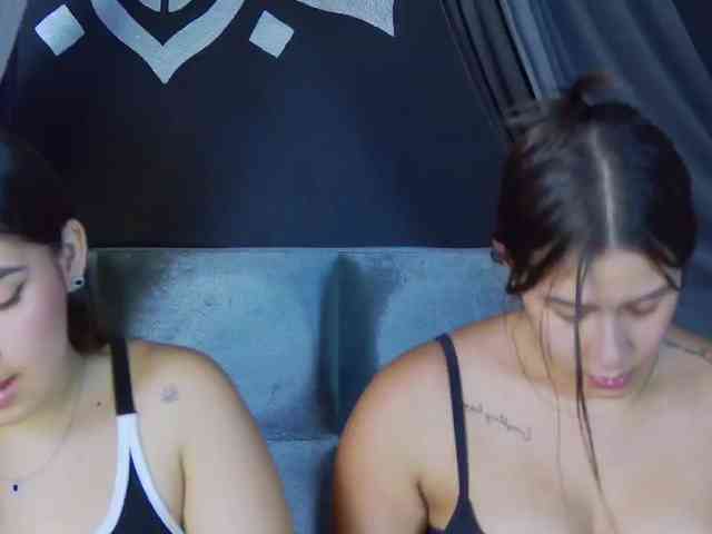 kinkyzoeandema webcam