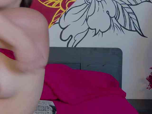 kinkyzoeandema webcam