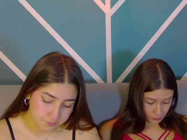 kinkyzoeandema webcam