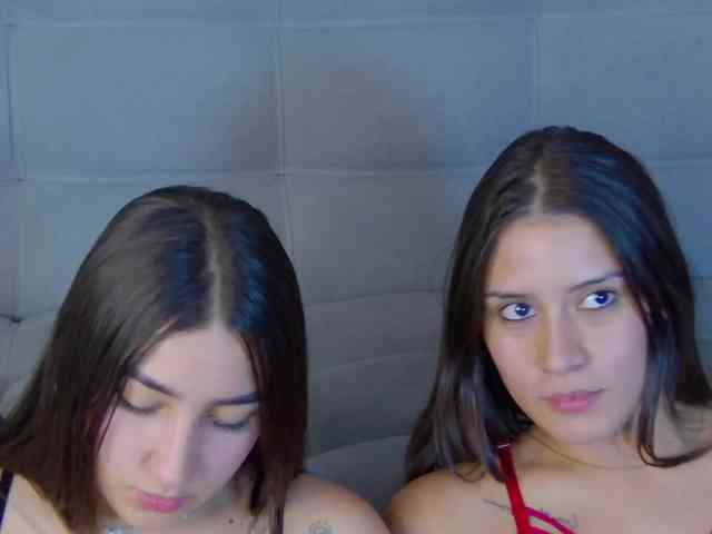 kinkyzoeandema webcam
