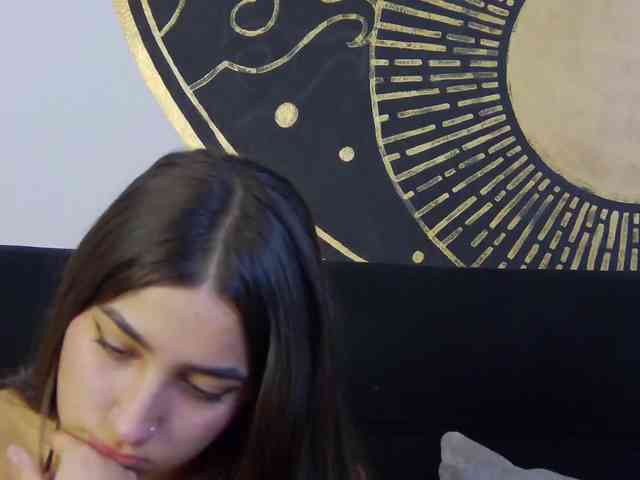 kinkyzoeandema webcam