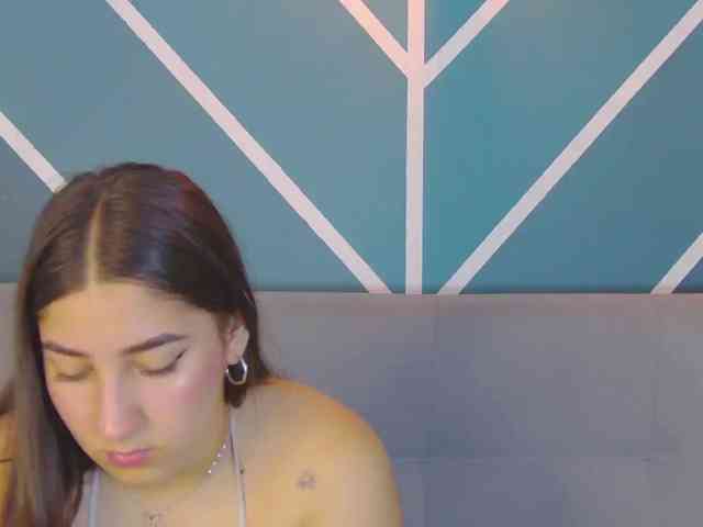 kinkyzoeandema webcam