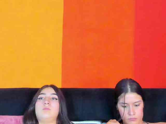 kinkyzoeandema webcam