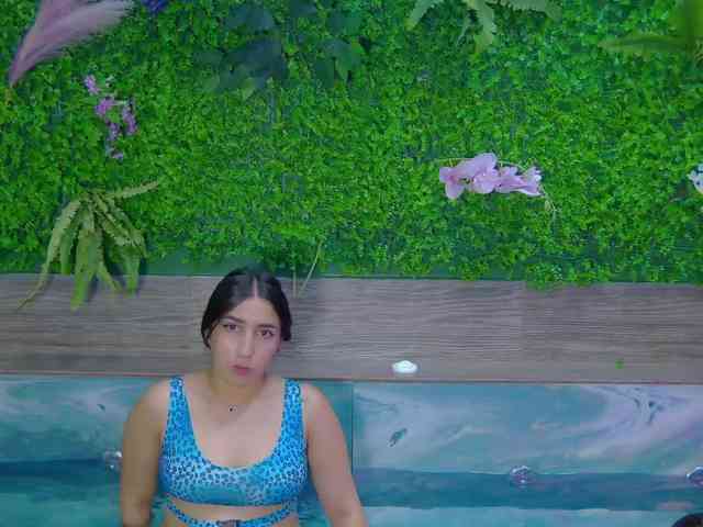 kinkyzoeandema webcam