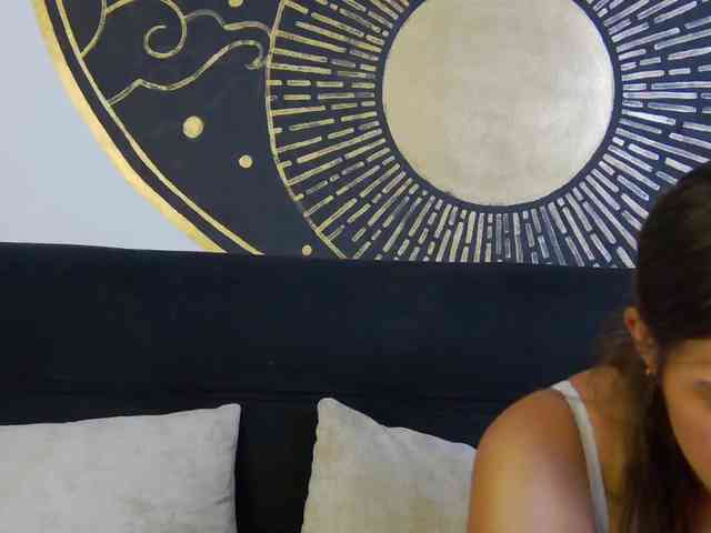 kinkyzoeandema webcam