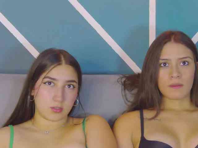 kinkyzoeandema webcam