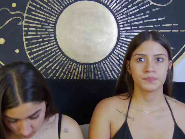 kinkyzoeandema webcam