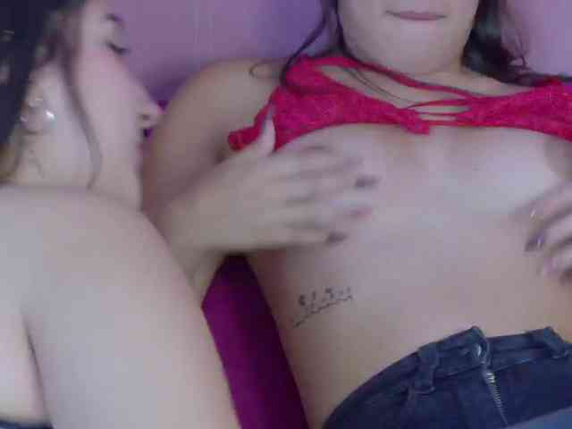 kinkyzoeandema webcam