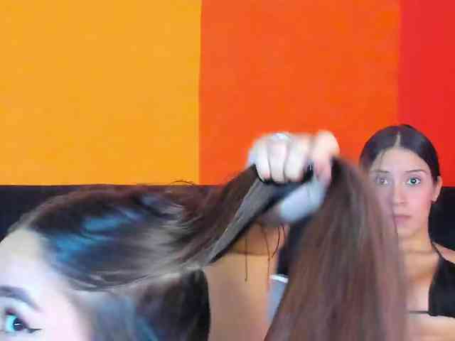 kinkyzoeandema webcam
