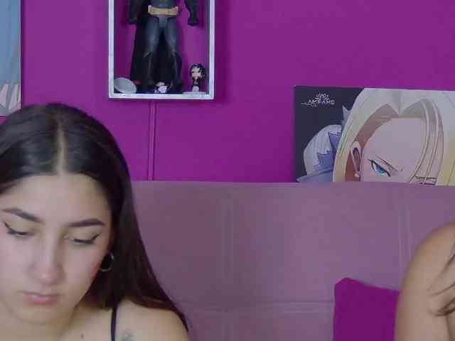 kinkyzoeandema webcam