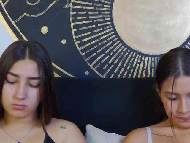 kinkyzoeandema webcam