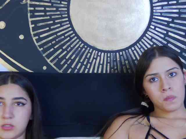 kinkyzoeandema webcam