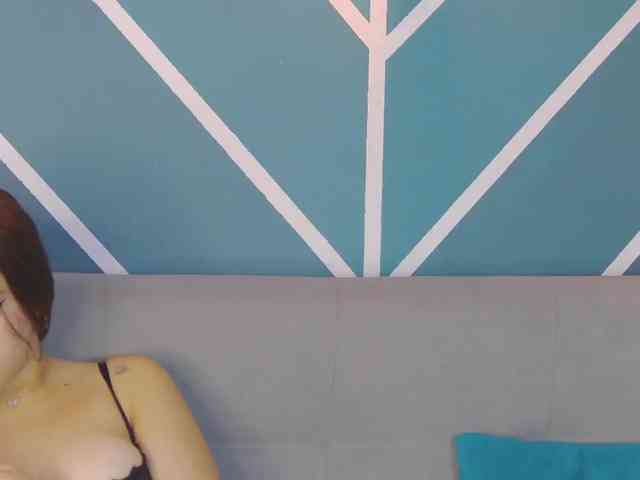 kinkyzoeandema webcam