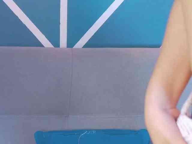 kinkyzoeandema webcam