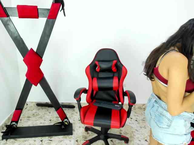 Skarleth018 webcam