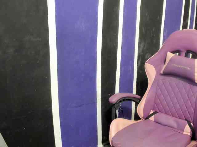 free nude cam Skarleth018