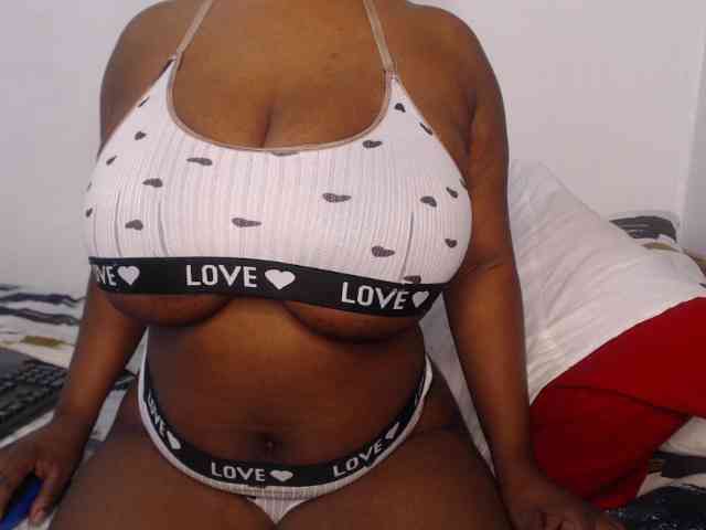 LustyAurora69 webcam